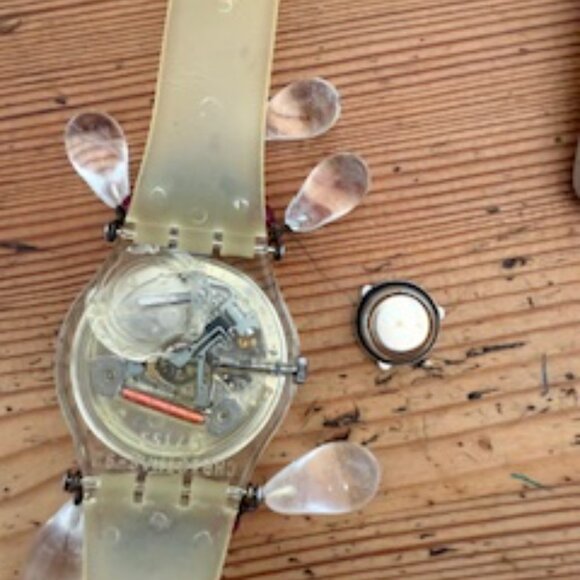 Limited Edition Swatch Chandlier - Picture 10 of 10